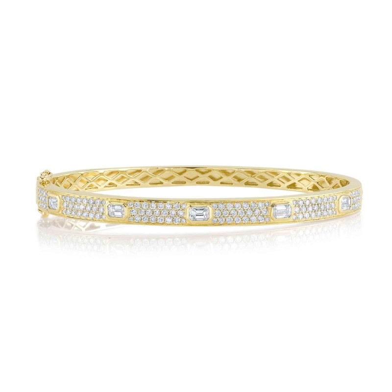 1.80Ct 14K Yellow Gold Diamond Emerald Pave Bangle