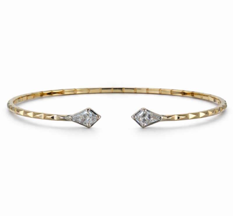 0.93 Carats Kite Diamond Bangle