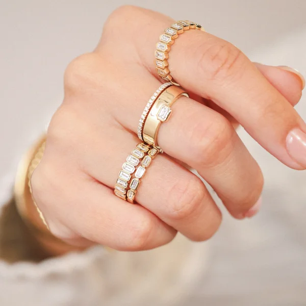 WOMEN'S WEDDING RINGS