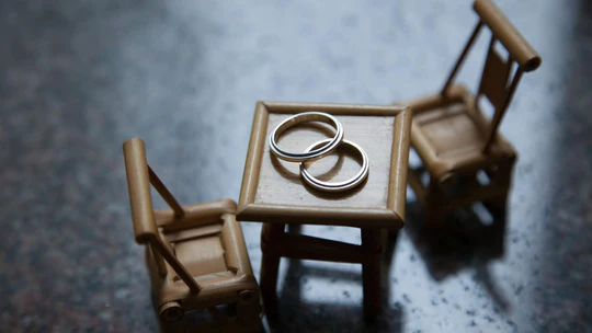 Affordable engagement rings