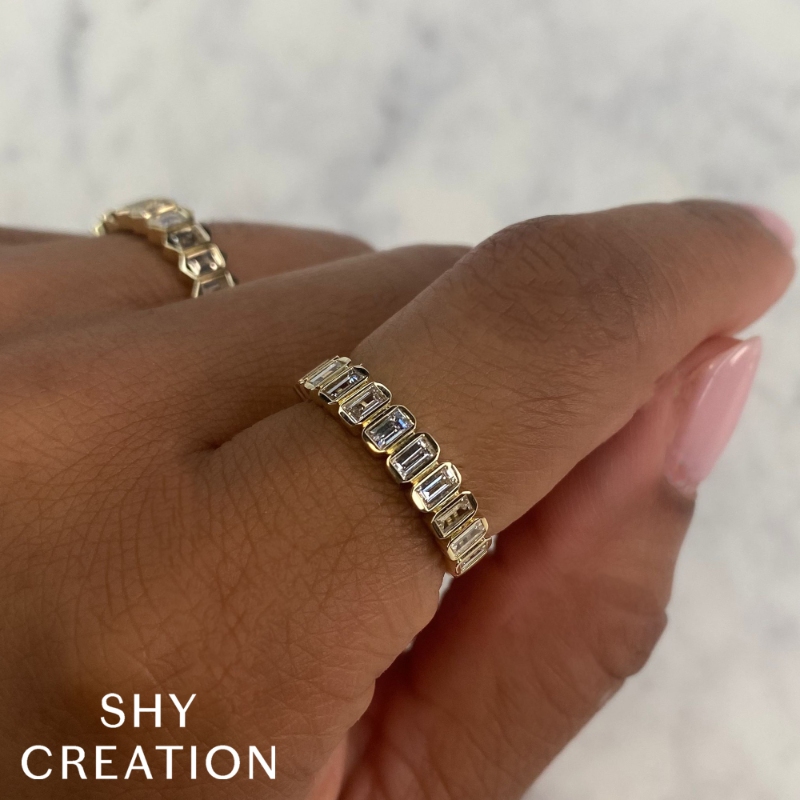 0.78Ct 14K Yellow Gold Diamond Baguette Bezel Band