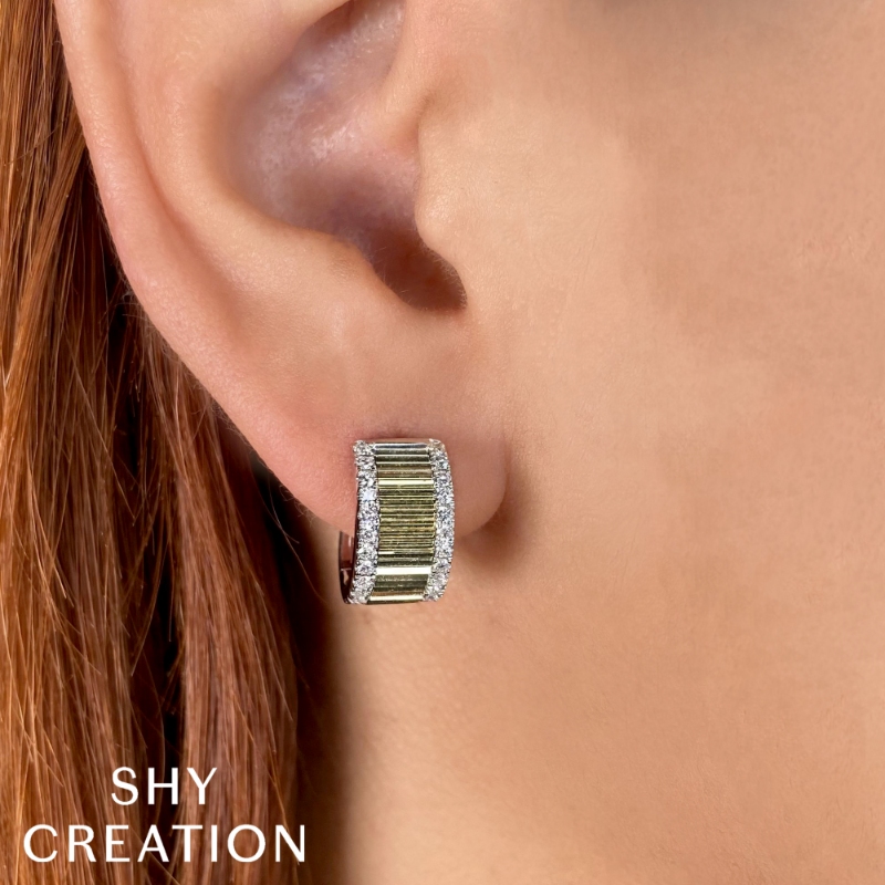 0.46Ct 14K2T W/Y Diamond Ribbed Huggie Earring