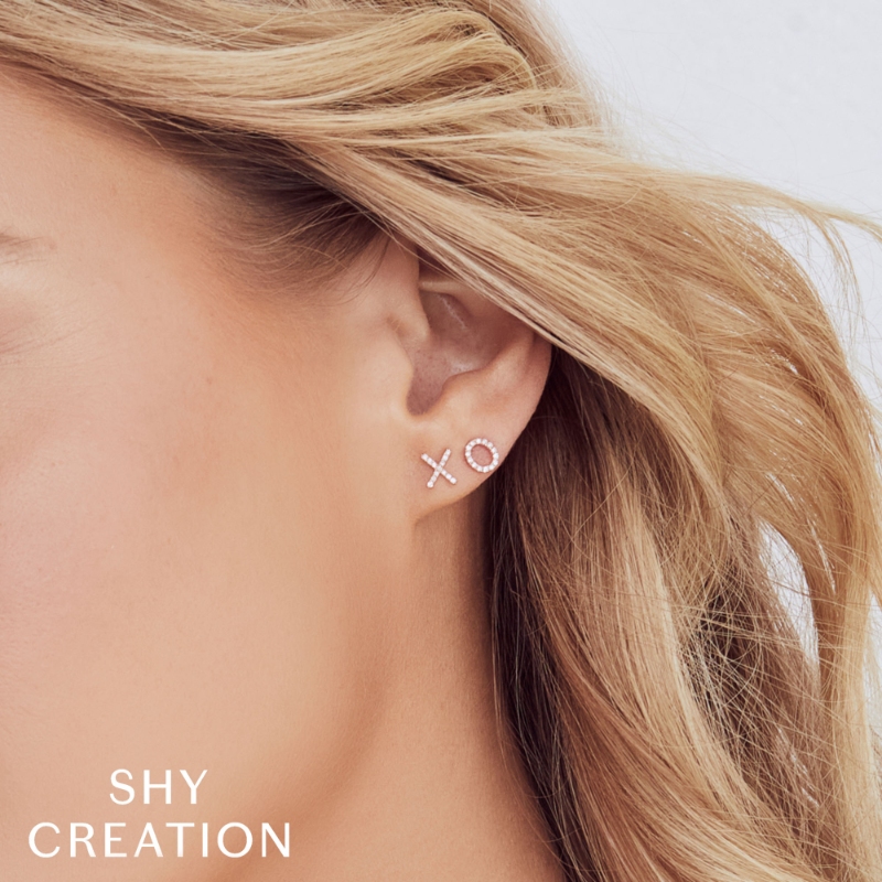 0.09Ct 14K Yellow Gold Diamond Xo Stud Earring