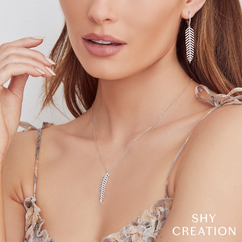 0.60Ct 14K White Gold Diamond Feather Earring