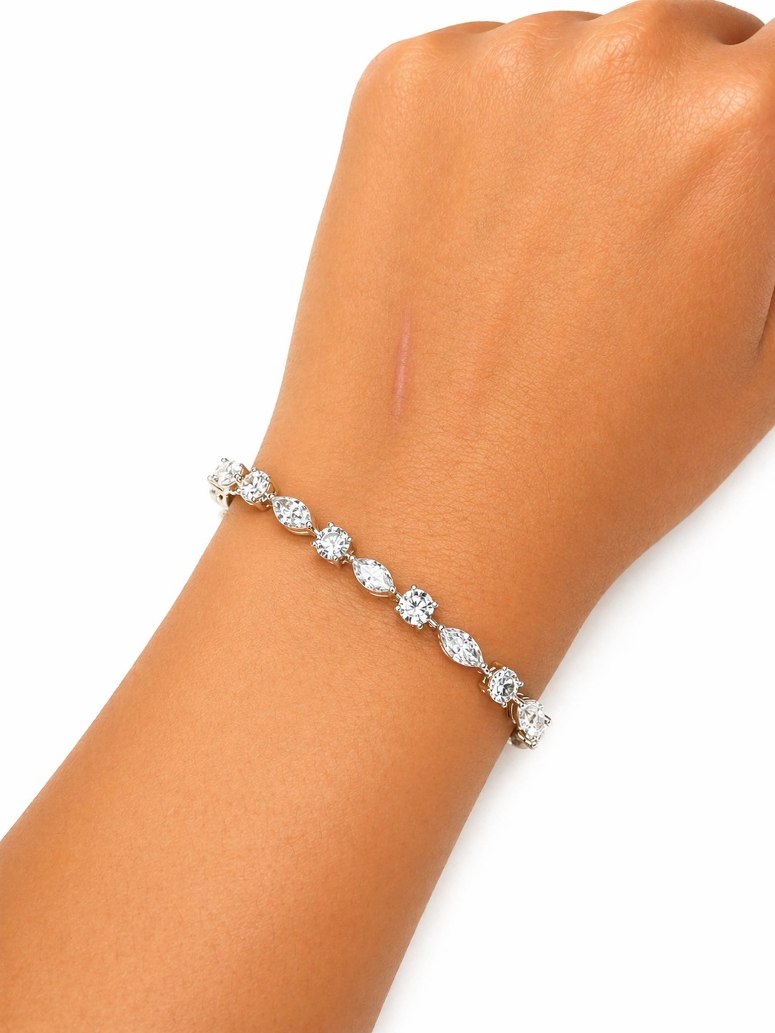 5.34 Carats Round & Marquise Diamond Bracelet