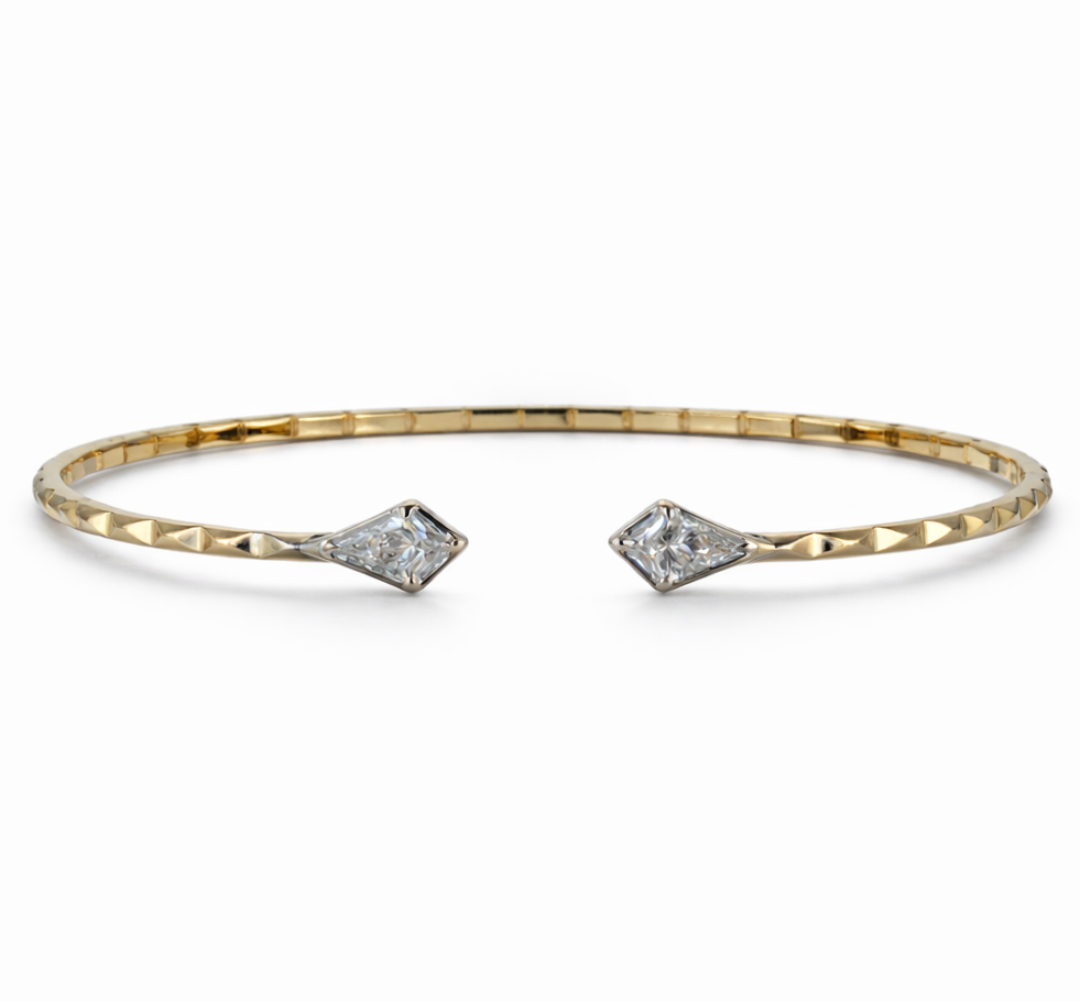 0.93 Carats Kite Diamond Bangle